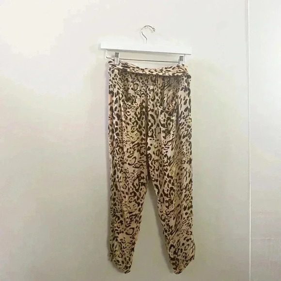 Free people leopard casual pants small - Picture 5 of 5